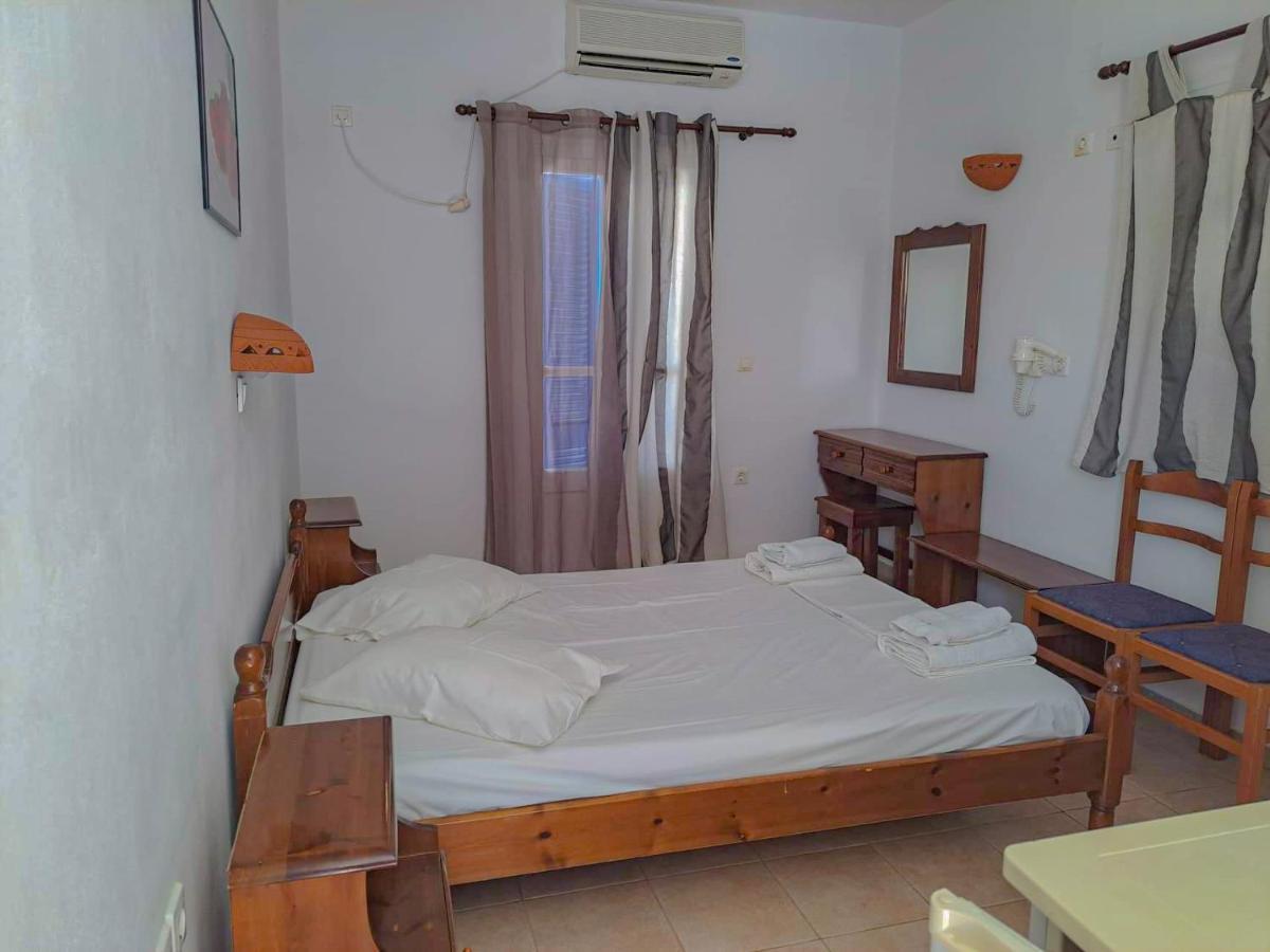 Sifneiko Arxontiko Otel Fáros Oda fotoğraf